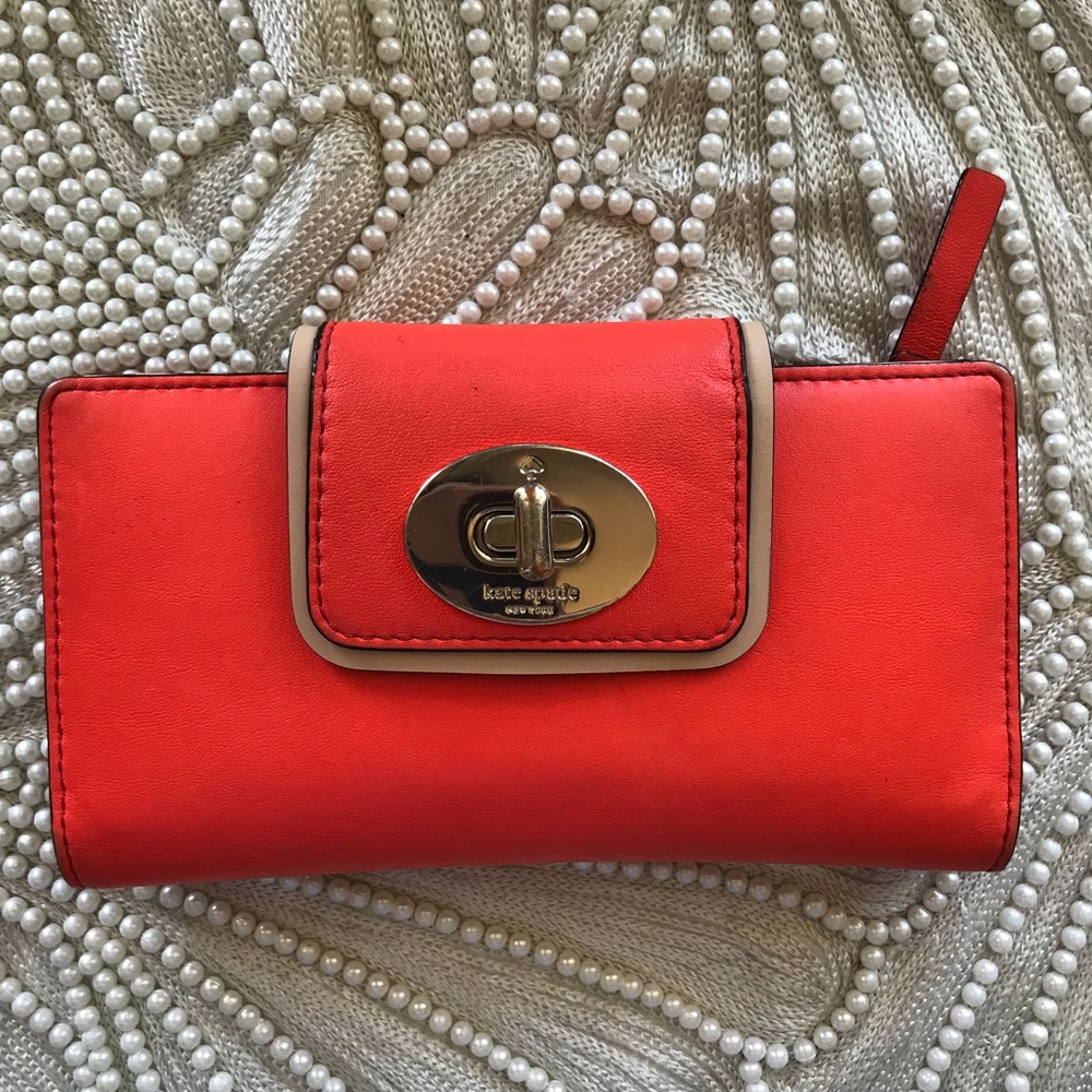 🛑 SOLD🛑 Kate Spade ♠️ wallet